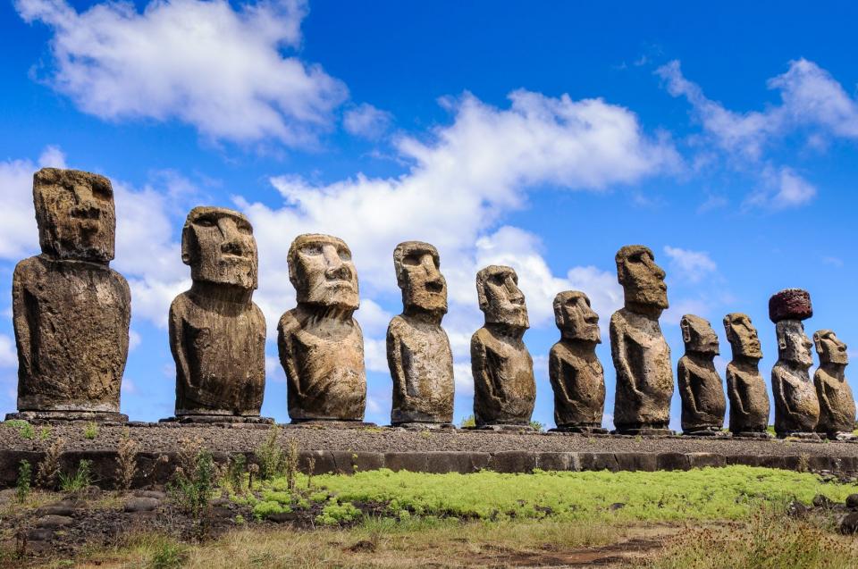 Moai-patsaat-paasiassaari-chile