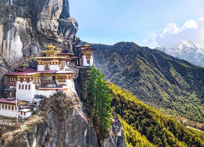 Tiikerin-pesa-eli-Paro-Taktsang-luostari-Bhutan
