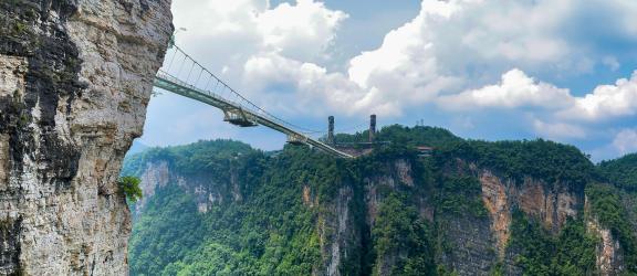 Lasisilta-Grand-Canyon-Zhangjiajie-Kiina-Olympia