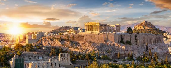 Akropolis-kukkula-ja Parthenonin-temppeli-Ateena-Kreikka