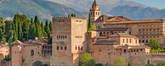 Alhambran-upea-palatsi-Espanja-Olympia