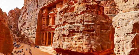 Mielenkiintoinen-Petra-Jordania-Olympia.