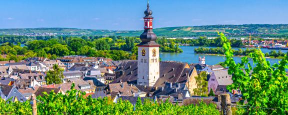 Rudesheim-jokivarren-kaunis-kaupunki-Saksa