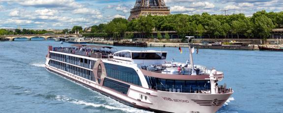 VIVA-BEYOND-Seine-jokiristeily-Ranska-Olympia