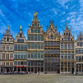 Antwerpenin keskusaukion upeita kiltarakennuksia Reinin risteily