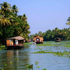 Asuntolaivat-Kumarakom-Kerala-Intia.