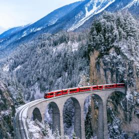 Bernina Express Olympia joulumatka
