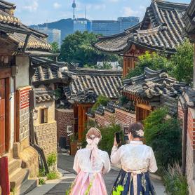 Historiallinen-Bukchonin-alue-hanok-taloineen-Soul-Etela-Korea-Olympia