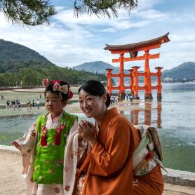 Perhe-Miyajima-saarella