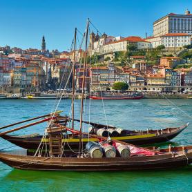 Vanhat-alukset-Porton-edustalla-Portugali-Olympia