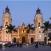 Hämärässä kauniisti valaistu Liman katedraali Perussa